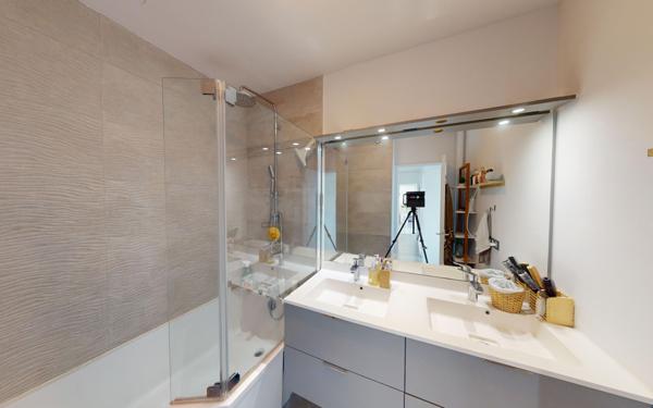 Appartement à louer    4 pièces • 80,76 m2 Lyon 9