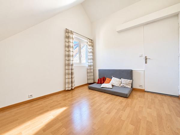 Maison 7 pièces avec terrain de 630 m² Igny  DPE C