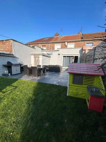 Vente immobilière : Maison à Halluin  4 pièces 105 m² 269 000 €- Immobilière de Neuville.