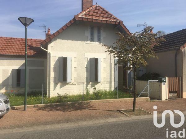 House for sale 6 rooms 72 m² Fours