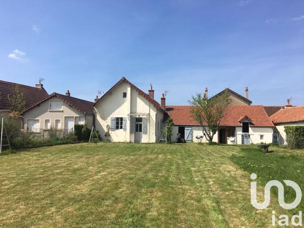 House for sale 6 rooms 72 m² Fours