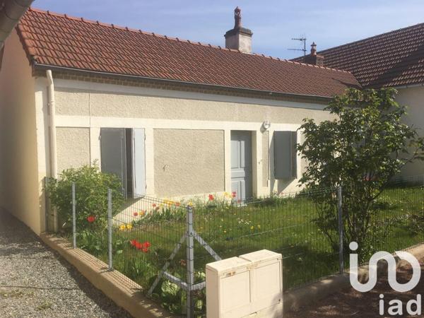 House for sale 6 rooms 72 m² Fours