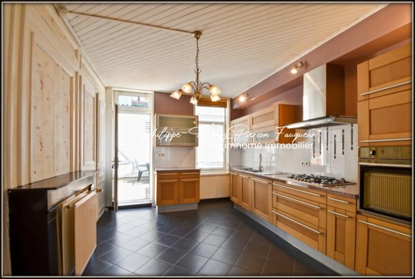 Maison bourgeoise à vendre – 7 pièces – 203 m² – Lille Wazemmes 59000