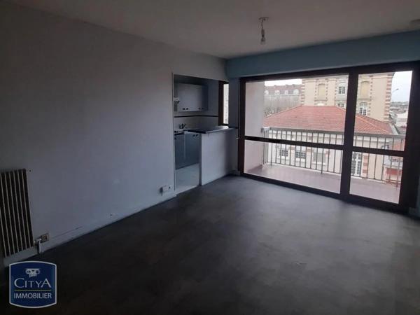 Appartement à louer 2 pièces 47.23m² Bordeaux (33000)