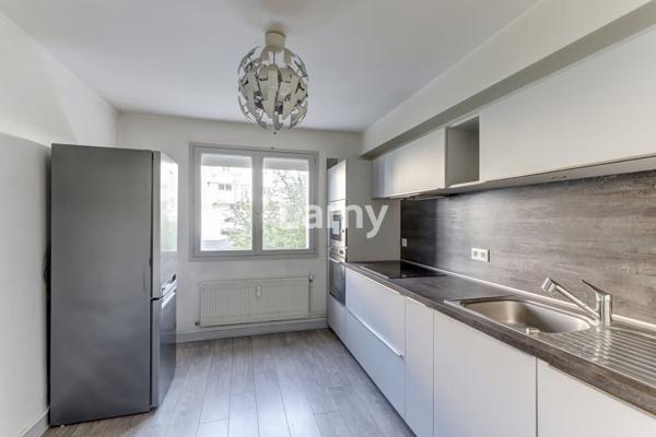 Appartement, parking a deux pas du centre ville