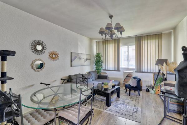 Appartement, parking a deux pas du centre ville