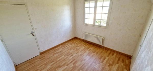 EXCLUSIVITÉ – Maison familiale de 195 m² – 7 chambres – Sous-sol complet – Double garage – Condé-sur-Vire