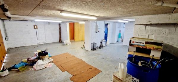 EXCLUSIVITÉ – Maison familiale de 195 m² – 7 chambres – Sous-sol complet – Double garage – Condé-sur-Vire
