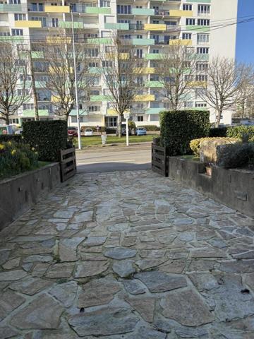 Maison à vendre à Lorient dans le Morbihan (56100), ref : 56082-1488   
Le ter