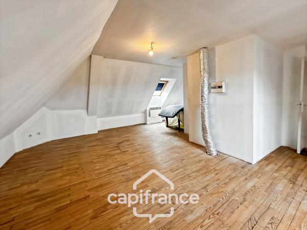 🏡 À vendre – Maison familiale de 150 m² sur sous-sol complet au cœur de Parigné-l’Évêque (1970) 5 chambres – Terrain clos et arboré de 766 m²