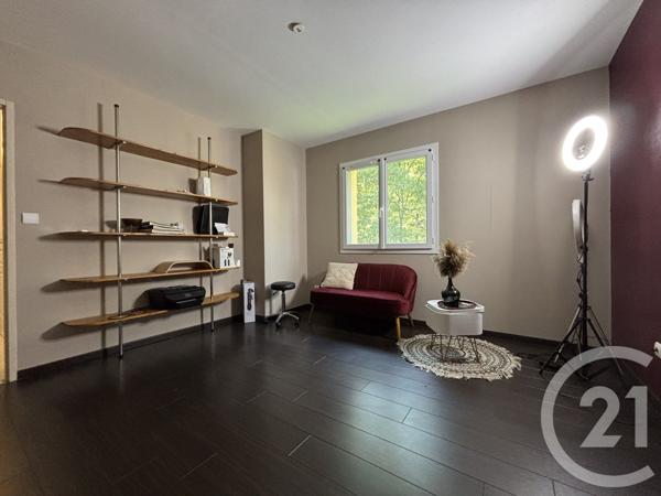 Maison à vendre  6 pièces - 144,95 m2 CHAILLAC SUR VIENNE - 87