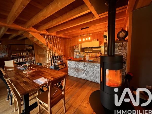 Maison à vendre 10 pièces 200 m² Singles