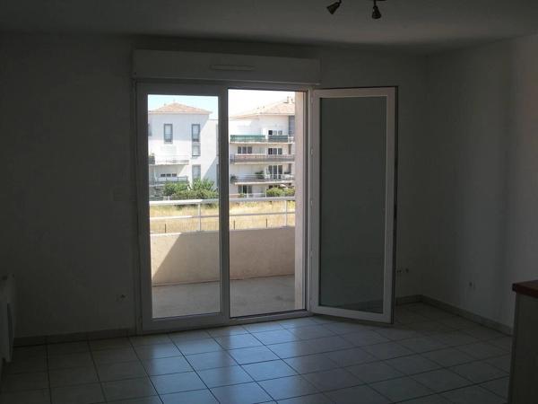 Location                                                      Appartement
                        
                     3 pièces                      51 m2                     à Agde