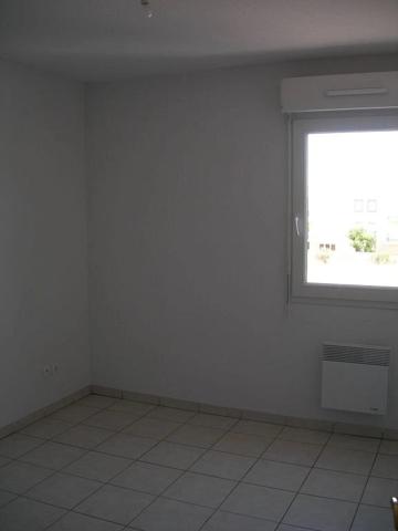 Location                                                      Appartement
                        
                     3 pièces                      51 m2                     à Agde