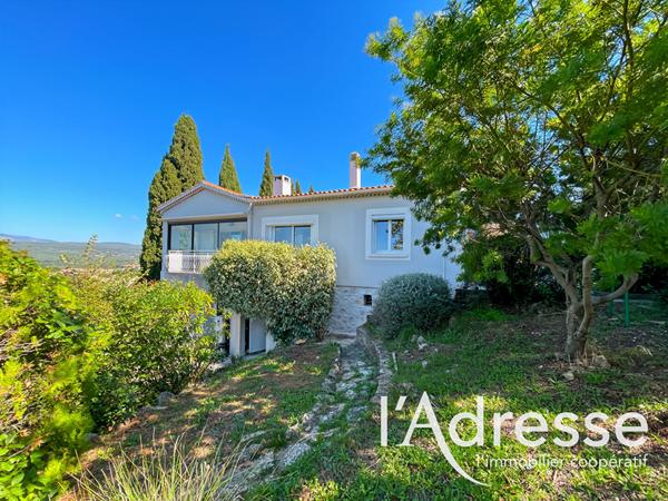 Maison Le Beausset - 6 pièces - 202 m2