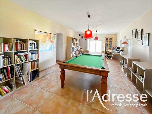 Maison Le Beausset - 6 pièces - 202 m2