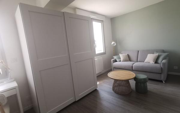 Appartement à louer    1 pièce • 21,26 m2 Massy