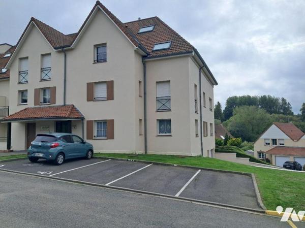 A VENDRE EXCLUSIVITE  BEL APPARTEMENT AVEC TERRASSE, JARDINET, PLACE DE PARKING,RESIDENCE SECURISEE 
