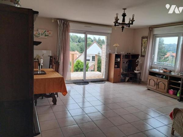 A VENDRE EXCLUSIVITE  BEL APPARTEMENT AVEC TERRASSE, JARDINET, PLACE DE PARKING,RESIDENCE SECURISEE 