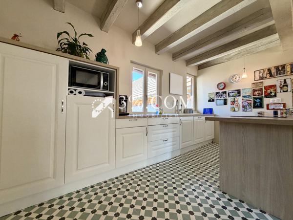 Maison 5 pièce(s) 3 chambre(s) 167.68 m²