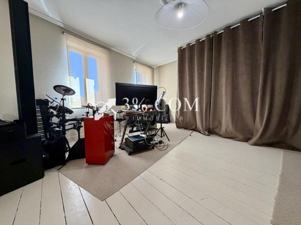 Maison 5 pièce(s) 3 chambre(s) 167.68 m²