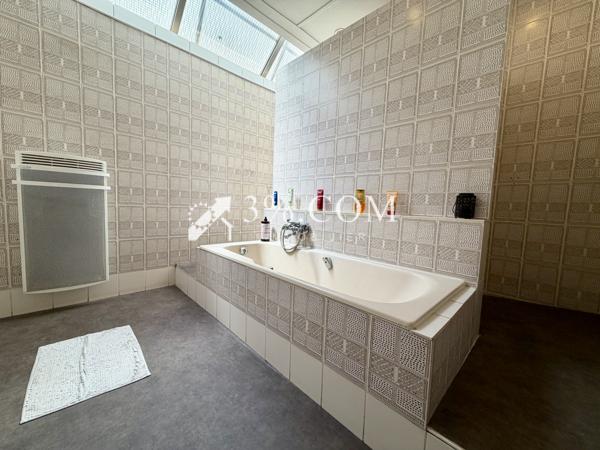 Maison 5 pièce(s) 3 chambre(s) 167.68 m²