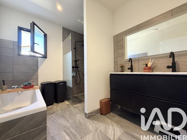 Maison à vendre 5 pièces 128 m² La Ville-Dieu-du-Temple