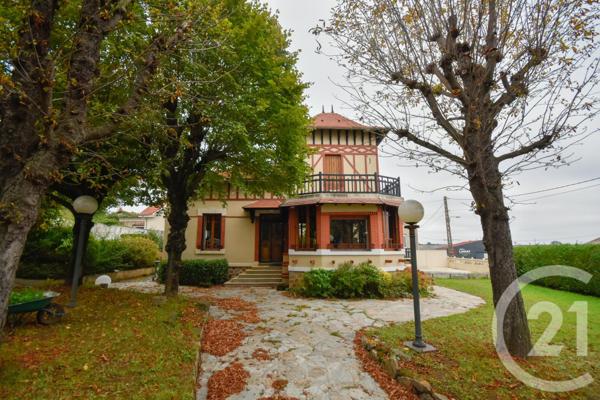 Maison à vendre  7 pièces - 227 m2 BRIOUDE - 43