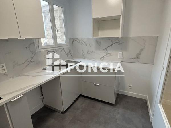 Location Appartement 2 pièces 50.37 m² - 6 rue Anatole France Courbevoie 92400