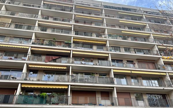 Appartement à vendre    2 pièces • 12,75 m2 Paris 20