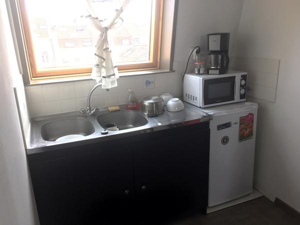 Lille (59800) F2 dernier étage à prox de la Catho