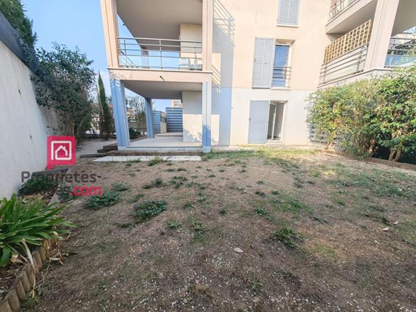 Appartement Roquebrune Sur Argens  proche GOL - 2 pièces - Parking-Piscine