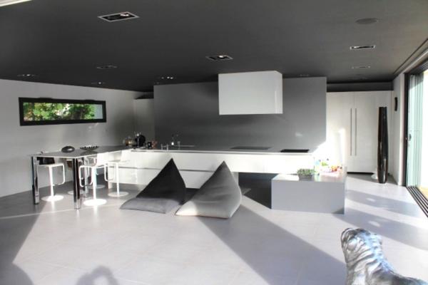 Maison
                                                                                                                                                                                                                                                                                                                        9 pièce(s)                                                                                                                                                                                                          4 chambre(s)                                                                                                                                                                                                          290  m²