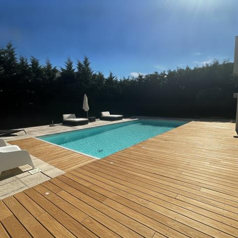 Maison
                                                                                                                                                                                                                                                                                                                        9 pièce(s)                                                                                                                                                                                                          4 chambre(s)                                                                                                                                                                                                          290  m²