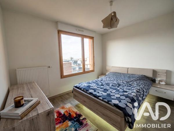 Location appartement 3 pièces 65 m² Ivry-sur-Seine