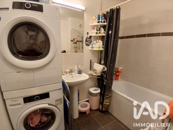 Location appartement 3 pièces 65 m² Ivry-sur-Seine