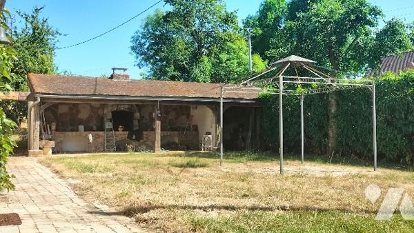 L'étude notariale vous propose en exclusivité cette fermette située toute proche de Courtenay (45)