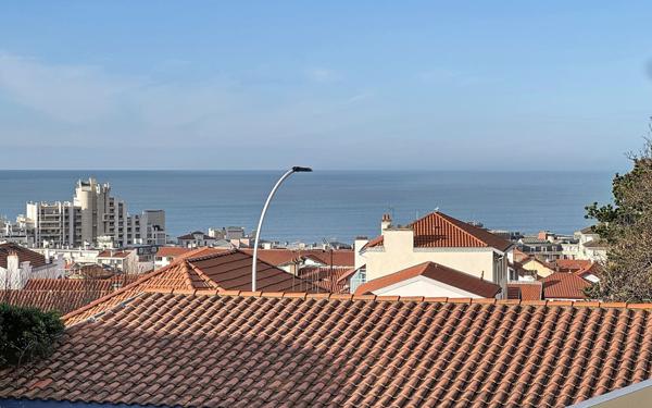 Appartement à vendre    4 pièces • 105,20 m2 Biarritz