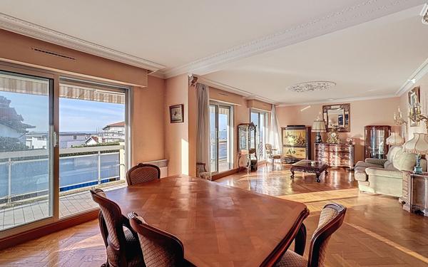 Appartement à vendre    4 pièces • 105,20 m2 Biarritz
