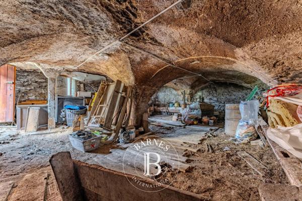 Les Allues, Grange  300 m² à vendre