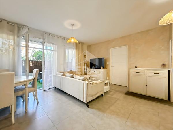 Appartement Type 3 pièces 58 m2 Terrasse 13014 Marseille