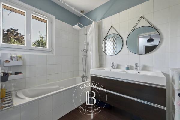 Chennevières-sur-Marne, Maison 5 Chambres -  230 m² à vendre