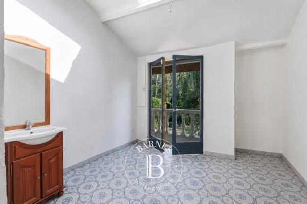Chennevières-sur-Marne, Maison 5 Chambres -  230 m² à vendre