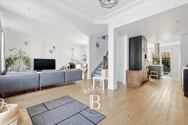 Chennevières-sur-Marne, Maison 5 Chambres -  230 m² à vendre