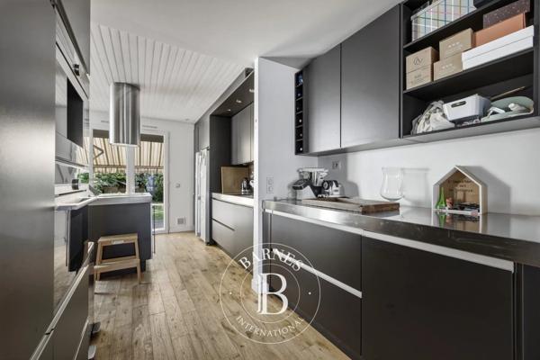 Chennevières-sur-Marne, Maison 5 Chambres -  230 m² à vendre