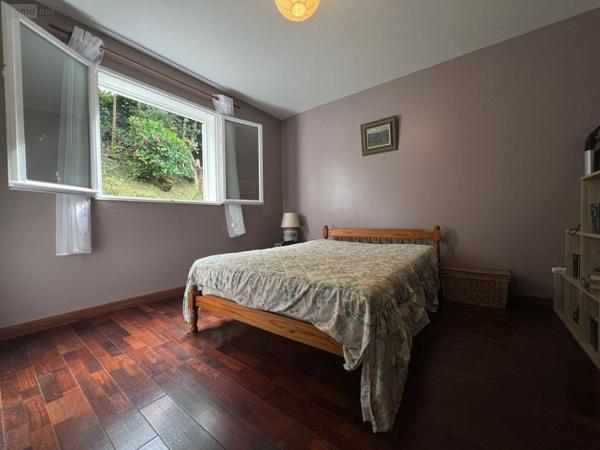 Villa à vendre à Saint-Denis à la Réunion (97400), ref : 97405/202   
Le Brûlé