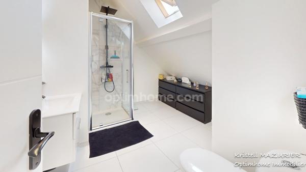 BAISSE DE PRIX POUR CE TRES BEL APPARTEMENT LUMINEUX AVEC 3 CHAMBRES, VUE DEGAGEE ET JARDIN COLLECTIF