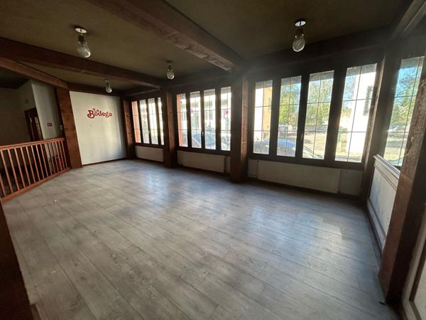 Local commercial Poitiers Centre – 102,16 m²