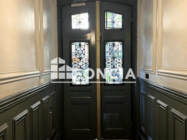 À vendre Appartement 4 pièces 75.78 m² - Paris 75010
