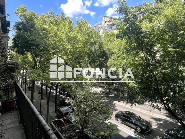 À vendre Appartement 4 pièces 75.78 m² - Paris 75010